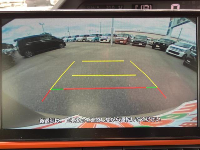 タント ファンクロス　届出済未使用車　純正ディスプレイオーディオ　バックカメラ　ガラスルーフ　両側電動スライド　電子パーキング　オートブレーキホールド　純正アルミホイール　ＬＥＤヘッドライト　フォグライト　シートヒーター（6枚目）