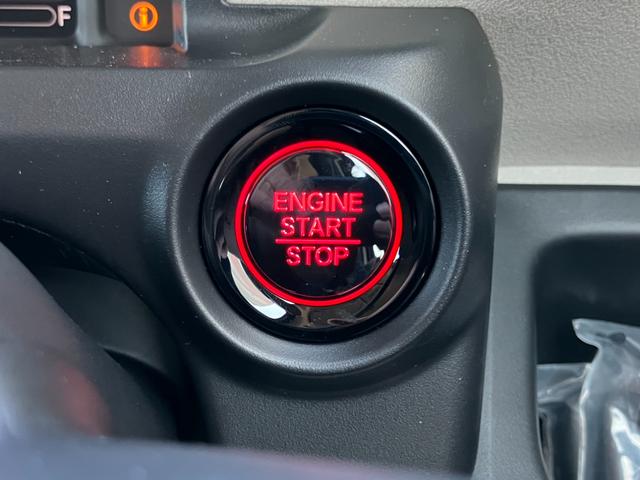 Ｎ－ＢＯＸ ベースグレード　軽減ブレーキ　車線維持支援システム　イモビ　電動格納式ドアミラー　スマートキ　サイドエアバック　キーフリーシステム　パワーウインドウ　ＥＳＣ　エアコン　ＬＥＤヘッドライト　フルフラットシート　ＡＢＳ（33枚目）
