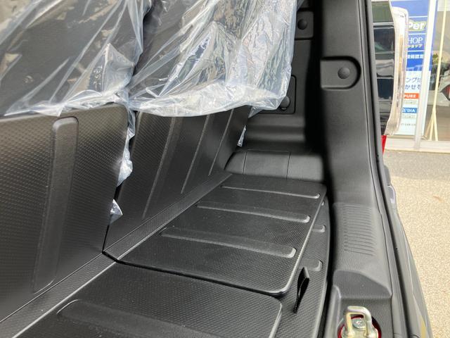 ハスラー ハイブリッドＸ　届出済未使用車　衝突被害軽減ブレーキ　純正アルミホイール　クルーズコントロール　運転席＆助手席シートヒーター　オートエアコン　アイドリングストップ　電動格納式ミラー　ＵＳＢ充電（22枚目）