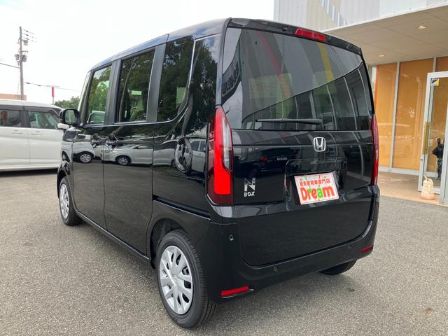 Ｎ－ＢＯＸ ベースグレード　ＨｏｎｄａＳＥＮＳＩＮＧ　片側電動スライド　電子パーキング　オートブレーキホールド　運転席＆助手席シートヒーター　アダプティブクルーズコントロール　スマートキー　サンシェード　オートライト（11枚目）