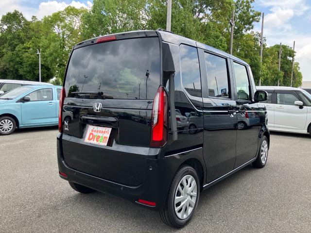 Ｎ－ＢＯＸ ベースグレード　ＨｏｎｄａＳＥＮＳＩＮＧ　片側電動スライド　電子パーキング　オートブレーキホールド　運転席＆助手席シートヒーター　アダプティブクルーズコントロール　スマートキー　サンシェード　オートライト（13枚目）