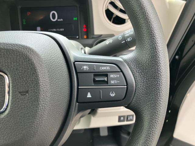 Ｎ－ＢＯＸ ベースグレード　ＨｏｎｄａＳＥＮＳＩＮＧ　片側電動スライド　電子パーキング　オートブレーキホールド　運転席＆助手席シートヒーター　アダプティブクルーズコントロール　スマートキー　サンシェード　オートライト（32枚目）