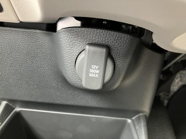 Ｎ－ＢＯＸ ベースグレード　ＨｏｎｄａＳＥＮＳＩＮＧ　片側電動スライド　電子パーキング　オートブレーキホールド　運転席＆助手席シートヒーター　アダプティブクルーズコントロール　スマートキー　サンシェード　オートライト（43枚目）