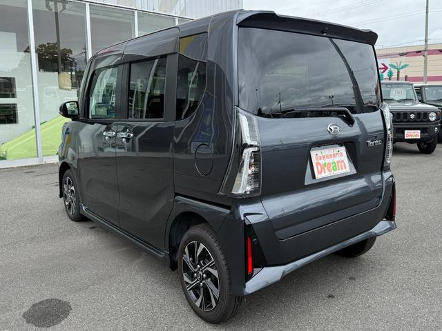 タント カスタムＸ　両側電動スライドドア　衝突被害軽減ブレーキ　電子パーキング　オートブレーキホールド　純正アルミホイール　スマートキー　運転席＆助手席シートヒーター　電動格納式ミラー　オートライト　ステアリングスイッチ（9枚目）