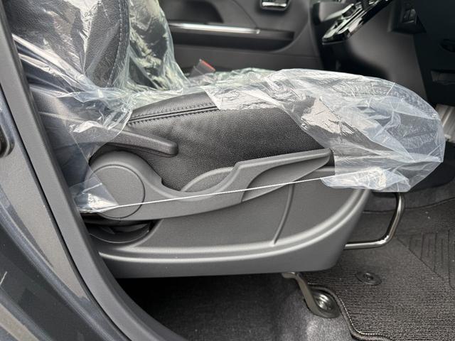 タント カスタムＸ　両側電動スライドドア　衝突被害軽減ブレーキ　電子パーキング　オートブレーキホールド　純正アルミホイール　スマートキー　運転席＆助手席シートヒーター　電動格納式ミラー　オートライト　ステアリングスイッチ（19枚目）