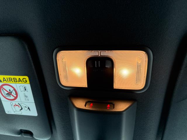 タント カスタムＸ　両側電動スライドドア　衝突被害軽減ブレーキ　電子パーキング　オートブレーキホールド　純正アルミホイール　スマートキー　運転席＆助手席シートヒーター　電動格納式ミラー　オートライト　ステアリングスイッチ（43枚目）