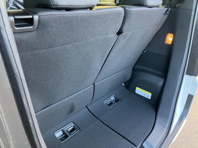 Ｎ－ＢＯＸカスタム ターボ　ＨｏｎｄａＳＥＮＳＩＮＧ　両側電動スライドドア　アダプティブクルーズコントロール　電子パーキング　オートブレーキホールド　運転席＆助手席シートヒーター　スマートキー　サンシェード　シートバックテーブル（24枚目）
