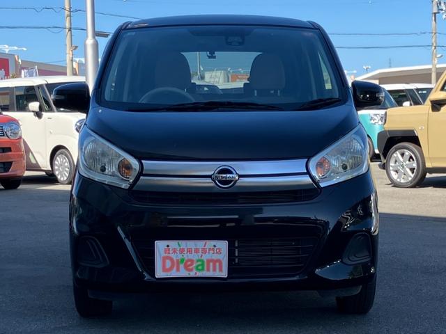 デイズ Ｘ　ナビ　全周囲カメラ　エマジェンシーブレーキ　アルミホイール　横滑防止　電動格納式ドアミラー　アイドリングストップ　イモビライザー　Ｗエアバッグ　ベンチシート　オートエアコン　衝突安全ボディ　ＡＢＳ（7枚目）