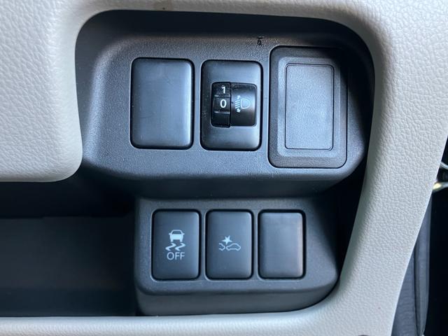 デイズ Ｘ　ナビ　全周囲カメラ　エマジェンシーブレーキ　アルミホイール　横滑防止　電動格納式ドアミラー　アイドリングストップ　イモビライザー　Ｗエアバッグ　ベンチシート　オートエアコン　衝突安全ボディ　ＡＢＳ（35枚目）