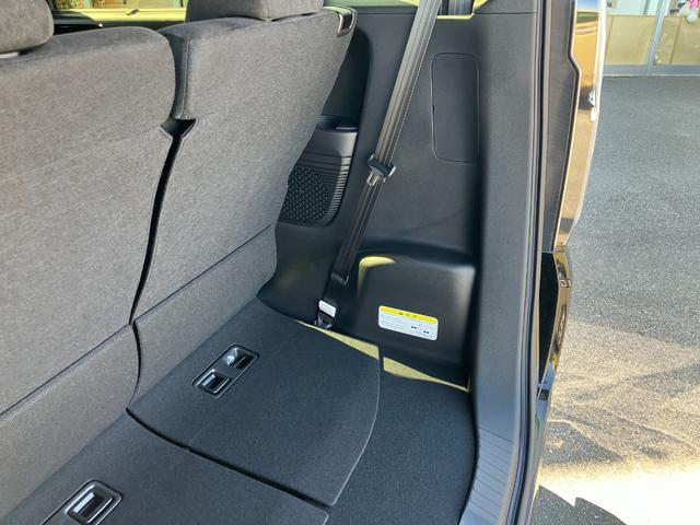 Ｎ－ＢＯＸカスタム ＥＸ　純正ナビ　バックカメラ　ＥＴＣ　両側電動スライドドア　ＨｏｎｄａＳＥＮＳＩＮＧ　アダプティブクルーズコントロール　純正アルミホイール　ＬＥＤヘッドライト　オートマチックハイビーム　シートヒーター（30枚目）
