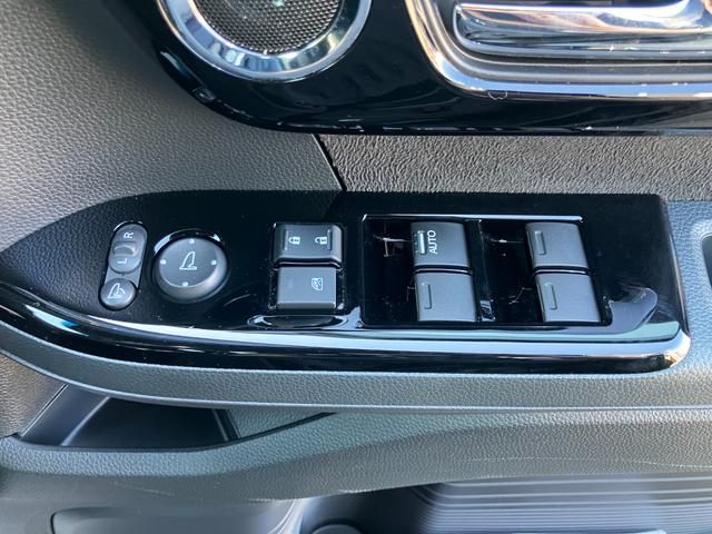 Ｎ－ＢＯＸカスタム ＥＸ　純正ナビ　バックカメラ　ＥＴＣ　両側電動スライドドア　ＨｏｎｄａＳＥＮＳＩＮＧ　アダプティブクルーズコントロール　純正アルミホイール　ＬＥＤヘッドライト　オートマチックハイビーム　シートヒーター（42枚目）