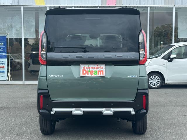 デリカミニ Ｇ　プレミアム　届出済未使用車　アラウンドビューモニター　両側電動スライドドア　クルーズコントロール　純正アルミホイール　ルーフレール　ＬＥＤヘッドライト　オートマチックハイビーム　前席シートヒーター　サンシェード（12枚目）