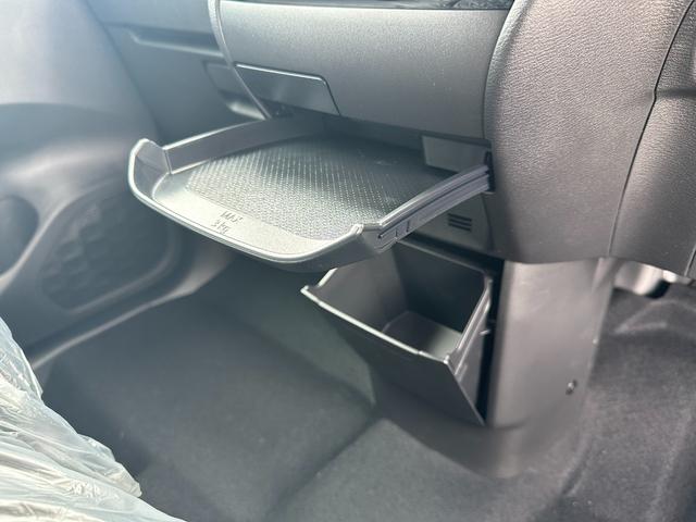 デリカミニ Ｇ　プレミアム　届出済未使用車　アラウンドビューモニター　両側電動スライドドア　クルーズコントロール　純正アルミホイール　ルーフレール　ＬＥＤヘッドライト　オートマチックハイビーム　前席シートヒーター　サンシェード（38枚目）