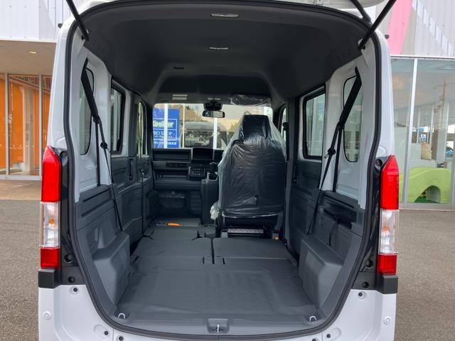 Ｎ－ＶＡＮ Ｇ　ＨｏｎｄａＳＥＮＳＩＮＧ　アダプティブクルーズコントロール　キーレス　オートエアコン　パワーウィンドウ　パワーステアリング　横滑り防止装置　アイドリングストップ　アクセサリーソケット（14枚目）