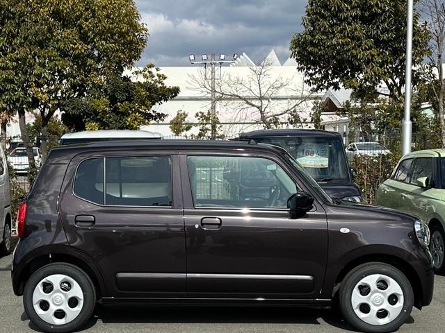 アルト L アップグレードパッケージ装着者 届出済未使用車 衝突被害軽減ブレーキ 運転席&助手席シートヒーター コーナーセンサー キーレス オートエアコン オートライト アクセサリーソケット アイドリングストップ(7枚目)
