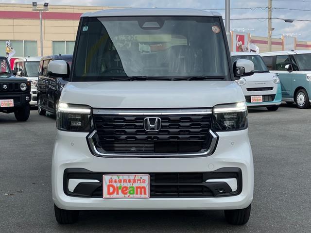 Ｎ－ＢＯＸカスタム ベースグレード　ＨｏｎｄａＳＥＮＳＩＮＧ　片側電動スライドドア　アダプティブクルーズコントロール　純正アルミホイール　ＬＥＤヘッドライト　電子パーキング　オートブレーキホールド　前席シートヒーター　ロールサンシェード（7枚目）