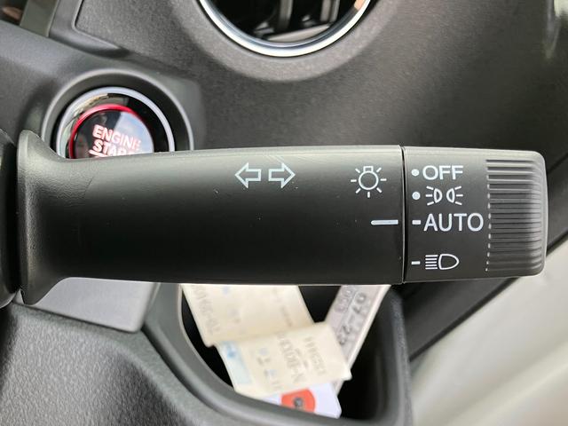 Ｎ－ＢＯＸカスタム ベースグレード　ＨｏｎｄａＳＥＮＳＩＮＧ　片側電動スライドドア　アダプティブクルーズコントロール　純正アルミホイール　ＬＥＤヘッドライト　電子パーキング　オートブレーキホールド　前席シートヒーター　ロールサンシェード（34枚目）