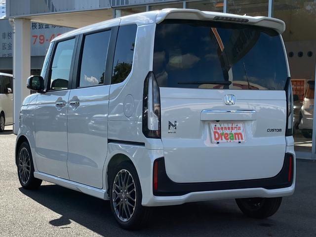 Ｎ－ＢＯＸカスタム ターボ　ＨｏｎｄａＳＥＮＳＩＮＧ　両側電動スライドドア　追従型クルーズコントロール　純正アルミホイール　ＬＥＤヘッドライト　前席シートヒーター　電子パーキング　オートブレーキホールド　オートリトラミラー（10枚目）