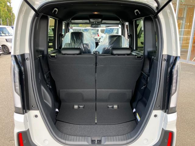 Ｎ－ＢＯＸカスタム ターボ　ＨｏｎｄａＳＥＮＳＩＮＧ　両側電動スライドドア　追従型クルーズコントロール　純正アルミホイール　ＬＥＤヘッドライト　前席シートヒーター　電子パーキング　オートブレーキホールド　オートリトラミラー（12枚目）