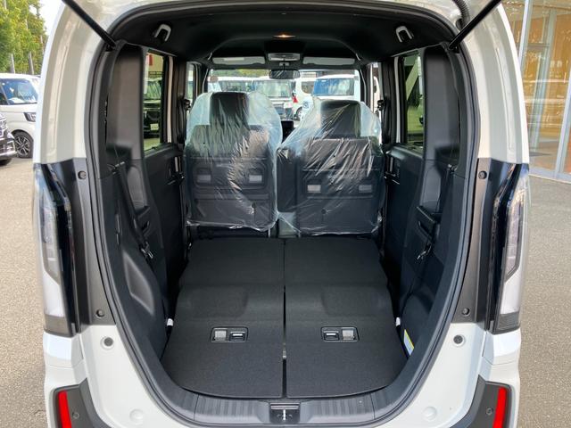 Ｎ－ＢＯＸカスタム ターボ　ＨｏｎｄａＳＥＮＳＩＮＧ　両側電動スライドドア　追従型クルーズコントロール　純正アルミホイール　ＬＥＤヘッドライト　前席シートヒーター　電子パーキング　オートブレーキホールド　オートリトラミラー（13枚目）