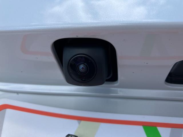 Ｎ－ＢＯＸカスタム ターボ　ＨｏｎｄａＳＥＮＳＩＮＧ　両側電動スライドドア　追従型クルーズコントロール　純正アルミホイール　ＬＥＤヘッドライト　前席シートヒーター　電子パーキング　オートブレーキホールド　オートリトラミラー（19枚目）