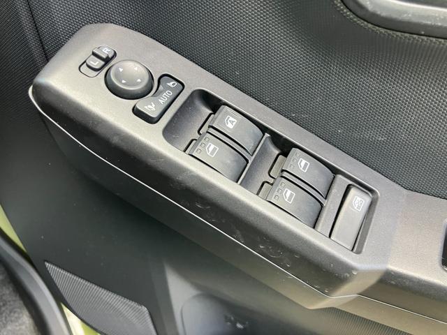 タフト G ディスプレイオーディオ 全方位カメラ ガラスルーフ 純正アルミホイール ルーフレール 衝突被害軽減ブレーキ 電子パーキング オートブレーキホールド 前席シートヒーター アクセサリーソケット(44枚目)