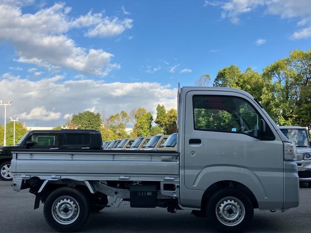 ハイゼットトラック スタンダード ラジオ オートライト 3方開 マニュアルエアコン アクセサリーソケット マニュアルレベリング機能(8枚目)