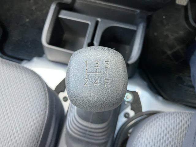 ハイゼットトラック スタンダード ラジオ オートライト 3方開 マニュアルエアコン アクセサリーソケット マニュアルレベリング機能(35枚目)