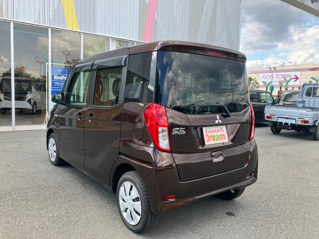 ｅＫスペース Ｅ　ｅ－アシスト　ナビ　衝突被害軽減ブレーキ　両側スライドドア　電動格納式ミラー　マニュアルエアコン　アイドリングストップ　横滑り防止機能　マニュアルレベリング機能　シートバックテーブル（14枚目）