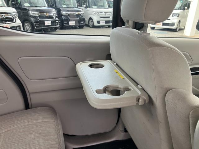 ｅＫスペース Ｅ　ｅ－アシスト　ナビ　衝突被害軽減ブレーキ　両側スライドドア　電動格納式ミラー　マニュアルエアコン　アイドリングストップ　横滑り防止機能　マニュアルレベリング機能　シートバックテーブル（25枚目）