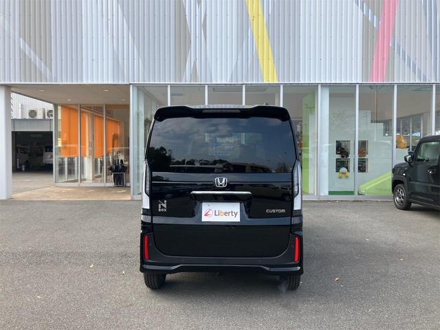 N-BOXカスタム ベースグレード 両側スライド・片側電動 クリアランスソナー オートクルーズコントロール レーンアシスト オートライト スマートキー アイドリングストップ 電動格納ミラー シートヒーター CVT ESC(11枚目)