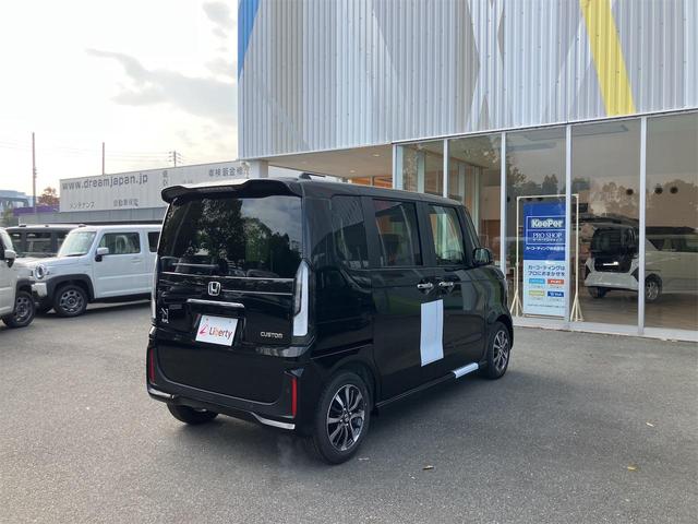 N-BOXカスタム ベースグレード 両側スライド・片側電動 クリアランスソナー オートクルーズコントロール レーンアシスト オートライト スマートキー アイドリングストップ 電動格納ミラー シートヒーター CVT ESC(12枚目)