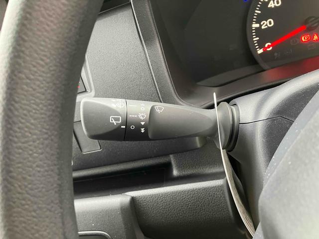 ハイゼットカーゴ DX CVT 衝突被害軽減システム クリアランスソナー 両側スライドドア キーレスエントリー アイドリングストップ オートライト エアコン パワーウィンドウ 運転席エアバッグ(11枚目)