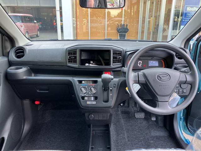 ミライース Ｌ　ＳＡＩＩＩ　クリアランスソナー　衝突被害軽減システム　オートマチックハイビーム　オートライト　キーレスエントリー　アイドリングストップ　ＣＶＴ　盗難防止システム　ＡＢＳ　ＥＳＣ　衝突安全ボディ　エアコン（5枚目）