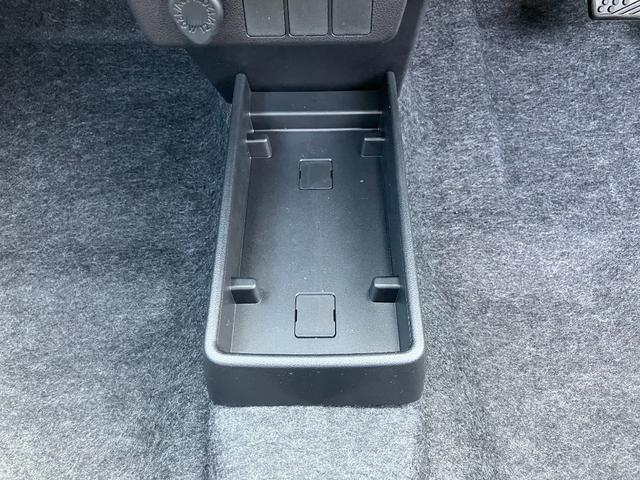 ミライース Ｌ　ＳＡＩＩＩ　クリアランスソナー　衝突被害軽減システム　オートマチックハイビーム　オートライト　キーレスエントリー　アイドリングストップ　ＣＶＴ　盗難防止システム　ＡＢＳ　ＥＳＣ　衝突安全ボディ　エアコン（10枚目）