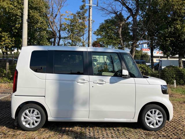 Ｎ－ＢＯＸ ベースグレード　バックカメラ　両側スライド・片側電動　クリアランスソナー　オートクルーズコントロール　オートライト　スマートキー　アイドリングストップ　電動格納ミラー　シートヒーター　ベンチシート　ＣＶＴ　ＡＢＳ（17枚目）