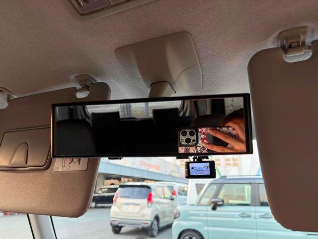 タント カスタムＸ　スマートセレクションＳＡ　ＥＴＣ　バックカメラ　両側スライド・片側電動　ナビ　ＴＶ　衝突被害軽減システム　オートライト　スマートキー　アイドリングストップ　電動格納ミラー　ベンチシート　ＣＶＴ　ＥＳＣ（44枚目）