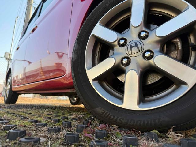 N-ONE ツアラー SSパッケージ バックカメラ オートクルーズコントロール 衝突被害軽減システム オートライト スマートキー アイドリングストップ 電動格納ミラー ベンチシート CVT ESC チップアップシート アルミホイール(18枚目)