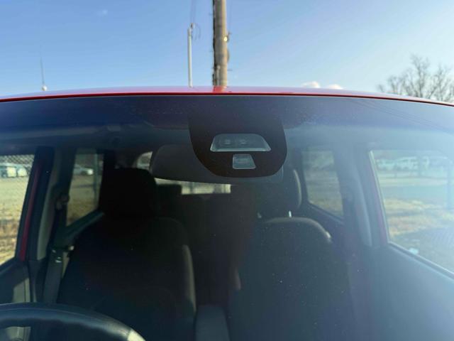 N-ONE ツアラー SSパッケージ バックカメラ オートクルーズコントロール 衝突被害軽減システム オートライト スマートキー アイドリングストップ 電動格納ミラー ベンチシート CVT ESC チップアップシート アルミホイール(19枚目)