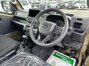 ハイゼットトラック ジャンボエクストラ　スマートアシストＩＩＩ　４ＷＤ　オートマ　ＬＥＤ作業灯　スマートキー　プッシュスタート　ＬＥＤヘッドライトフォグランプ　純正フロアマット　純正ドアバイザー（8枚目）