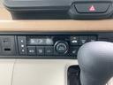 ベースグレード　ＨｏｎｄａＳＥＮＳＩＮＧ　片側電動スライド　電子パーキング　オートブレーキホールド　運転席＆助手席シートヒーター　アダプティブクルーズコントロール　スマートキー　サンシェード　オートライト（40枚目）