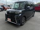 タント カスタムＸ　両側電動スライドドア　衝突被害軽減ブレーキ　電子パーキング　オートブレーキホールド　純正アルミホイール　スマートキー　運転席＆助手席シートヒーター　電動格納式ミラー　オートライト　ステアリングスイッチ（5枚目）