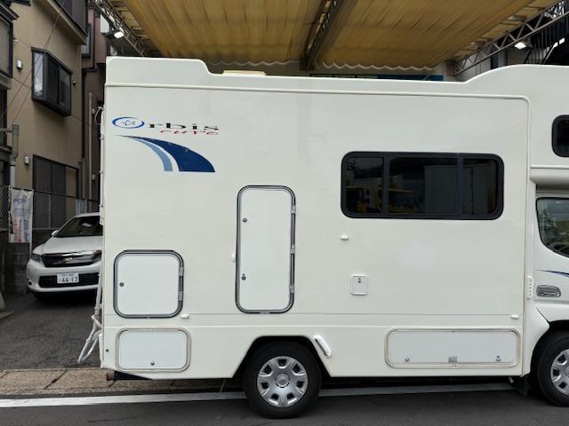 カムロード キャンピングオルビスユーロ　ワンオーナーレカロシートテレビ家庭用エアコンＦＦヒーター冷蔵庫電子レンジ温水シャワー発電機外部電源インバーターＥＴＣシンクバックカメラ走行ヒーター（17枚目）