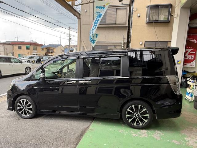 ステップワゴンスパーダ Ｚ　クールスピリット　インターナビ　セレクション　純正ナビＤＶＤ地デジバックカメラＥＴＣクルコン両側パワスラハーフレザーウィンカーミラーパドルシフト純正ＡＷスマートキー（9枚目）