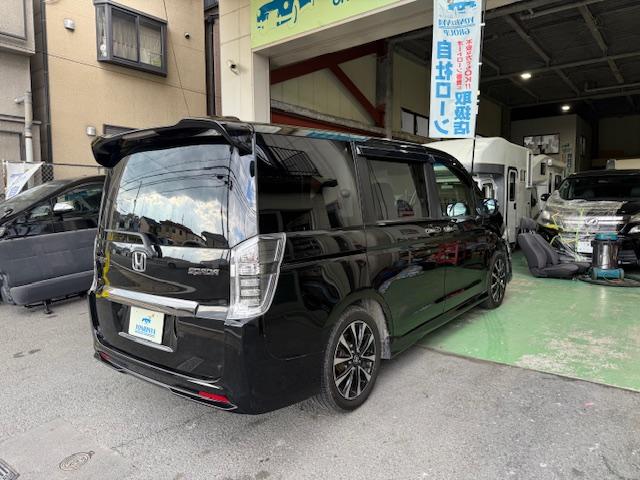 ステップワゴンスパーダ Ｚ　クールスピリット　インターナビ　セレクション　純正ナビＤＶＤ地デジバックカメラＥＴＣクルコン両側パワスラハーフレザーウィンカーミラーパドルシフト純正ＡＷスマートキー（12枚目）