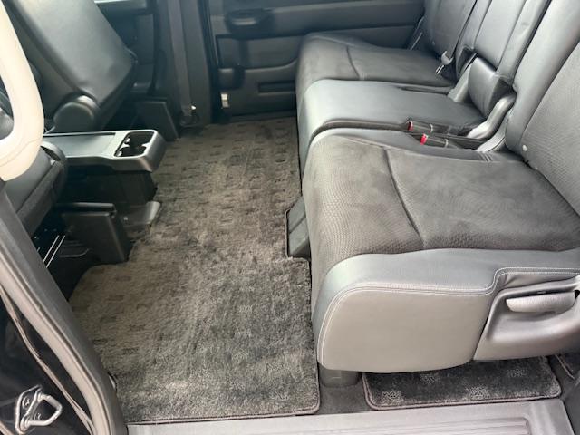 ステップワゴンスパーダ Ｚ　クールスピリット　インターナビ　セレクション　純正ナビＤＶＤ地デジバックカメラＥＴＣクルコン両側パワスラハーフレザーウィンカーミラーパドルシフト純正ＡＷスマートキー（35枚目）