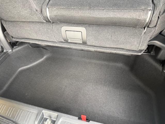 ステップワゴンスパーダ Ｚ　クールスピリット　インターナビ　セレクション　純正ナビＤＶＤ地デジバックカメラＥＴＣクルコン両側パワスラハーフレザーウィンカーミラーパドルシフト純正ＡＷスマートキー（39枚目）