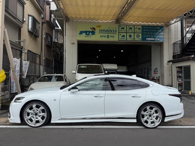 ＬＳ ＬＳ５００　Ｆスポーツ　ＷＡＬＤエアロマフラー２２ＡＷ純正ナビ地デジＢｌｕｅｔｏｏｔｈ全方位サンルーフＥＴＣマークレビンソンＴＺドラレコレーダーデジタルインナーミラーシートエアコン運転走行支援（9枚目）