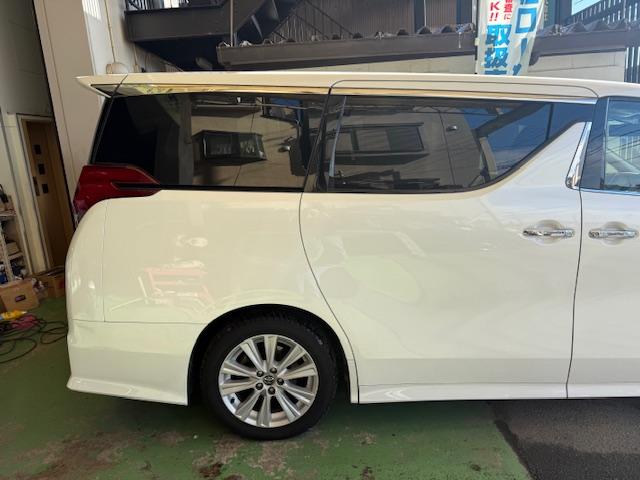 アルファード ２．５Ｓ　Ａパッケージ　ナビ地デジバックカメラＥＴＣＢｌｕｅｔｏｏｔｈ両側Ｐ後部モニタ－オットマンクルコンシステムコンソールＬＥＤライトフォグスマートキー（17枚目）