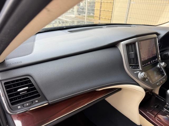 クラウンハイブリッド ロイヤルサルーンG 車高調社外AW本革ETCクルコンスマートキーナビ地デジBluetoothBカメシートエアコンメモリーシートフォグ(21枚目)